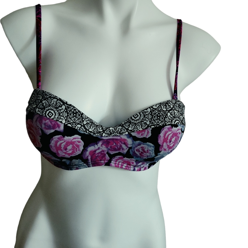 SaleLA Hearts by Pac Sun Bikini Top S M Padded Roses Multicolor Slit Back & Side
